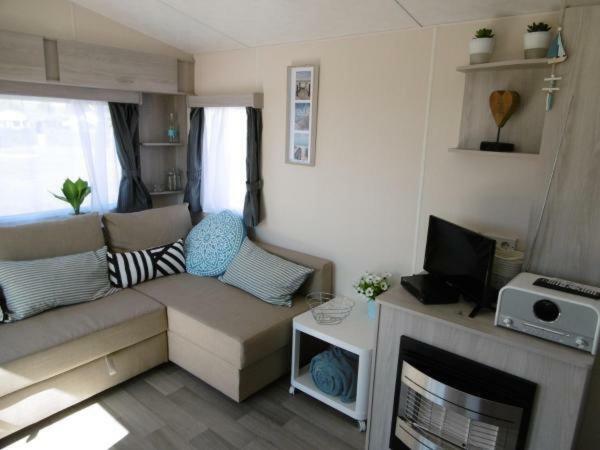 Chalet Joleen Ijmuiden Aan Zee, Vlakbij Het Strand المظهر الخارجي الصورة
